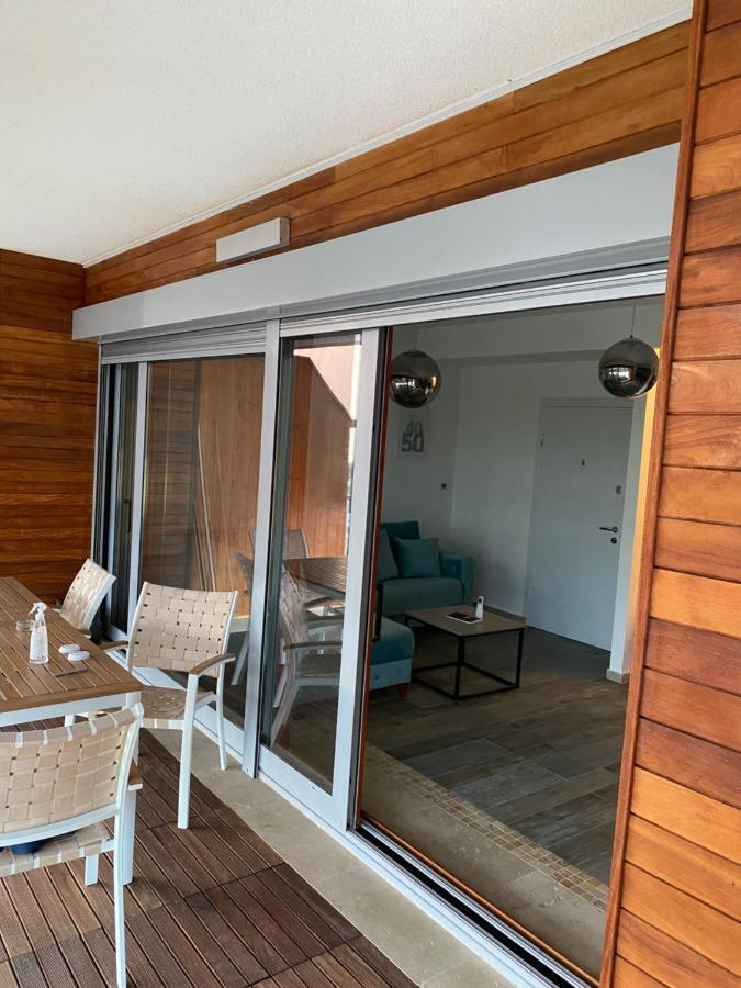Bitcoin And Ethereum Deluxe Apartments Bar Exterior photo