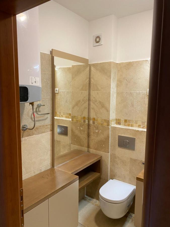 Bitcoin And Ethereum Deluxe Apartments Bar Exterior photo