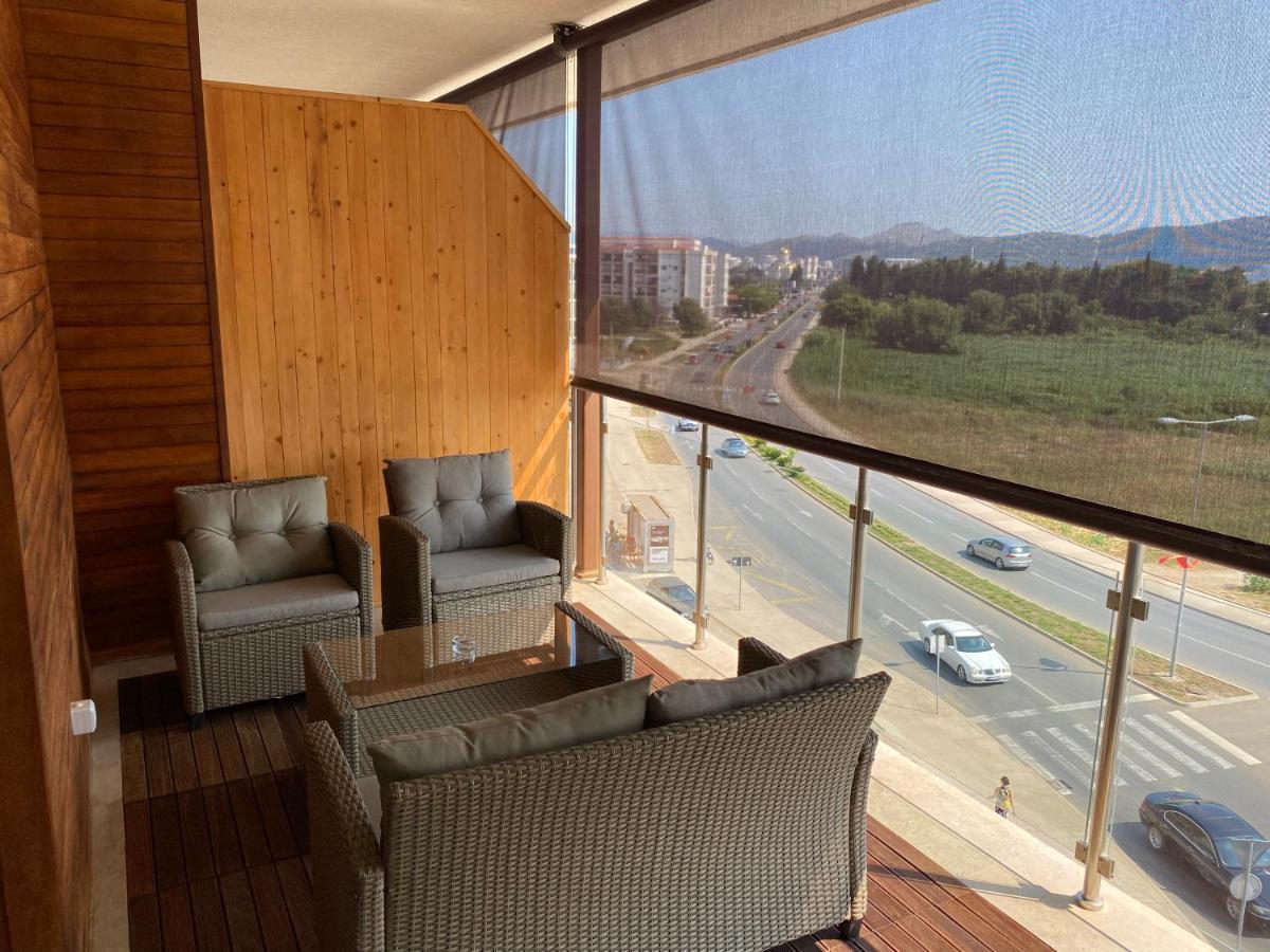 Bitcoin And Ethereum Deluxe Apartments Bar Exterior photo